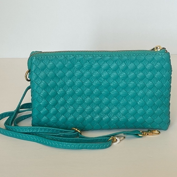 Convertible Crossbody Wristlet Clutch NWOT - Picture 2 of 10